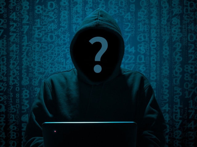 Hacker doing bank fraud